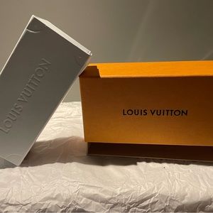 Louis Vuitton shopping 🛍 bag , box 📦 & sunglass box